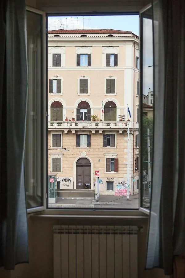 Colosseo Home 161 Rome 0*,